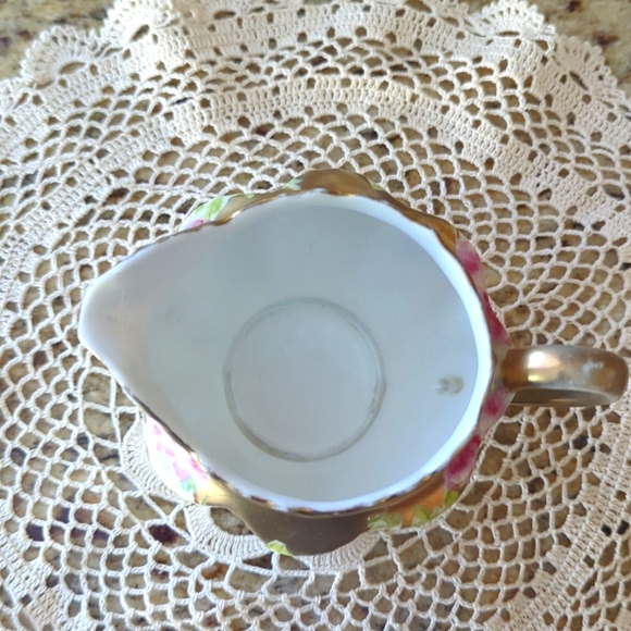 Lovely Vintage Gold & Floral Sugar Bowl with Lid & Creamer - Picture 4 of 12